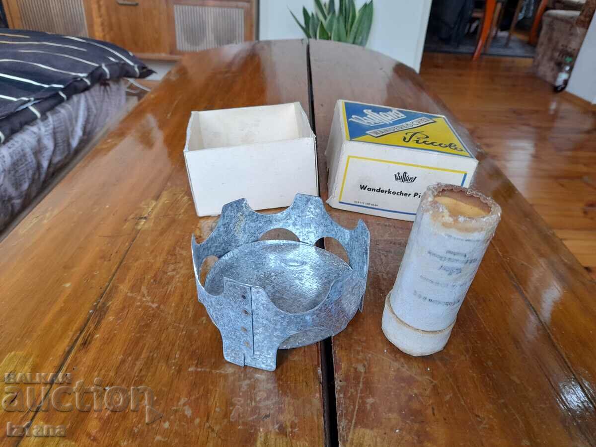 Aragaz vechi, aragaz pentru alcool uscat cu preț 40.00 BGN | € 20.45 Aragaz vechi, aragaz pentru alcool uscat cu preț 40.00 BGN | € 20.45