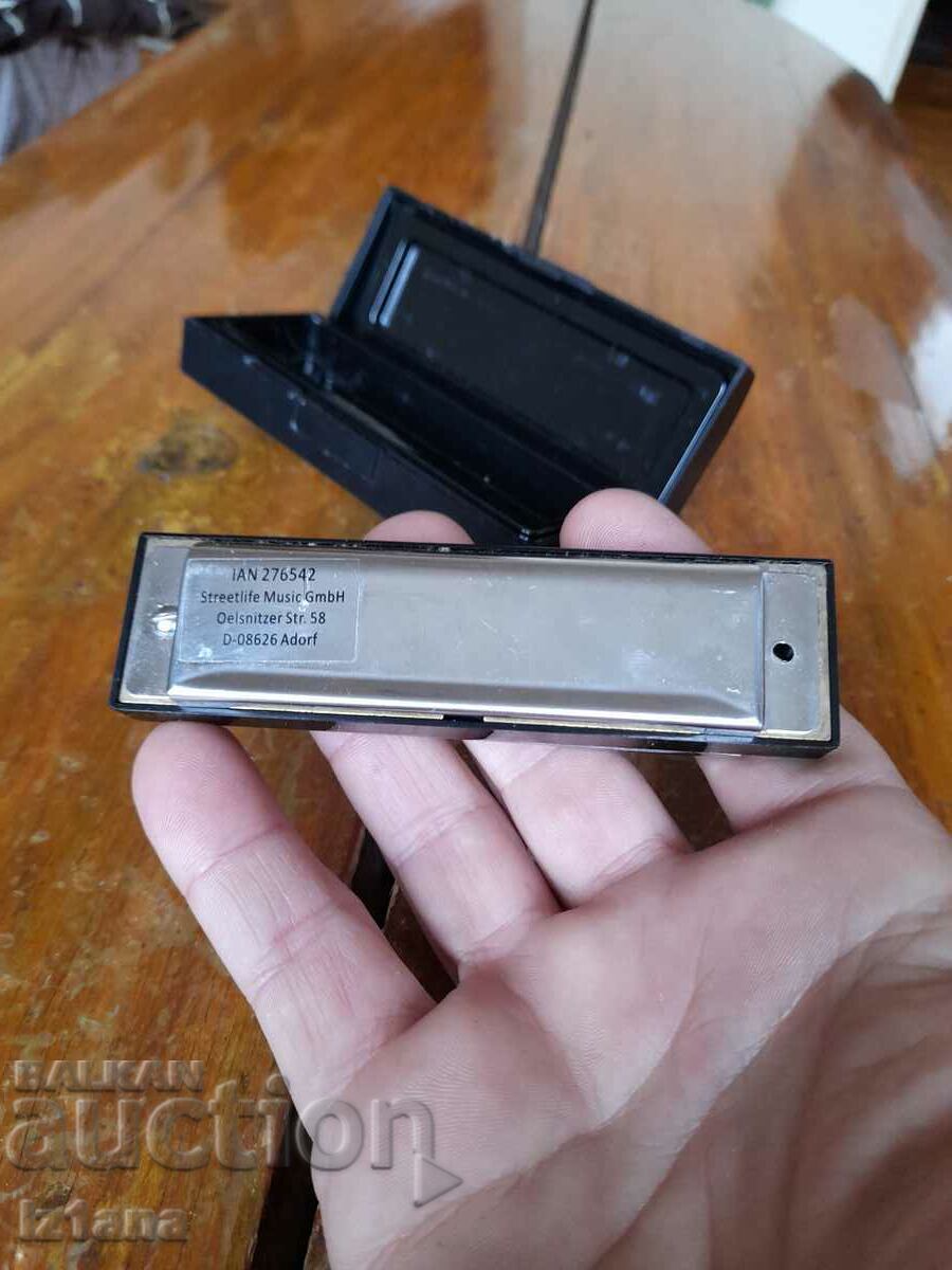 Auction Old harmonica Auction Old harmonica