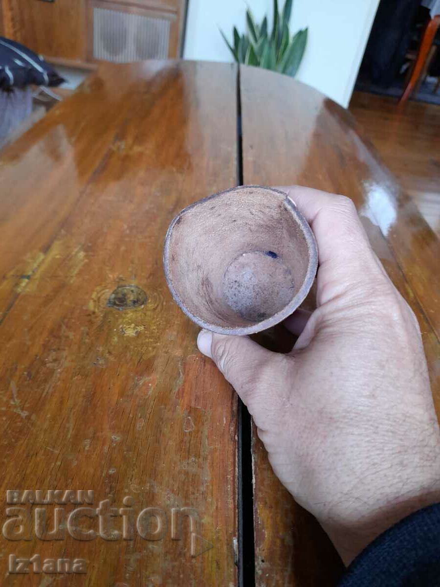 Παράδοση Ένα παλιό δερμάτινο ποτήρι