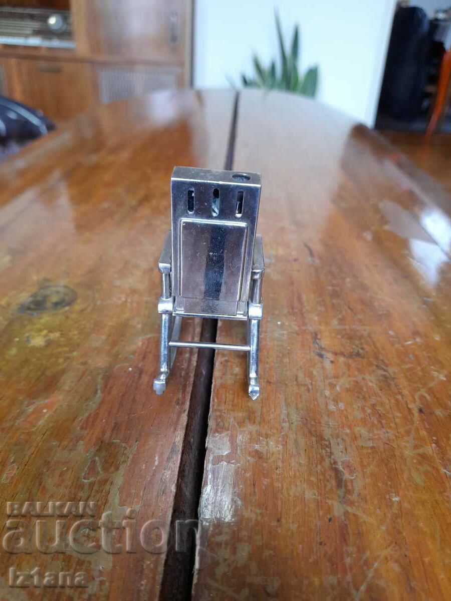 Δημοπρασία παλιό αναπτήρα Δημοπρασία παλιό αναπτήρα