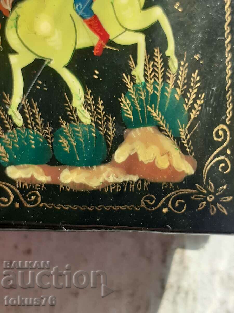 Old Russian lacquer box papier mache hand painted with price 75.00 BGN | € 38.35 Old Russian lacquer box papier mache hand painted with price 75.00 BGN | € 38.35