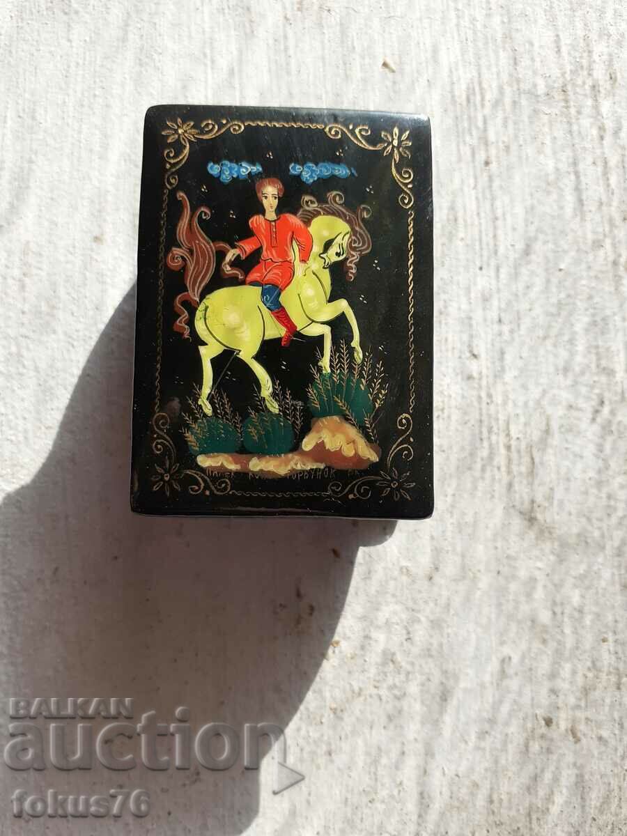 Old Russian lacquer box papier mache hand painted - 7 Old Russian lacquer box papier mache hand painted - 7