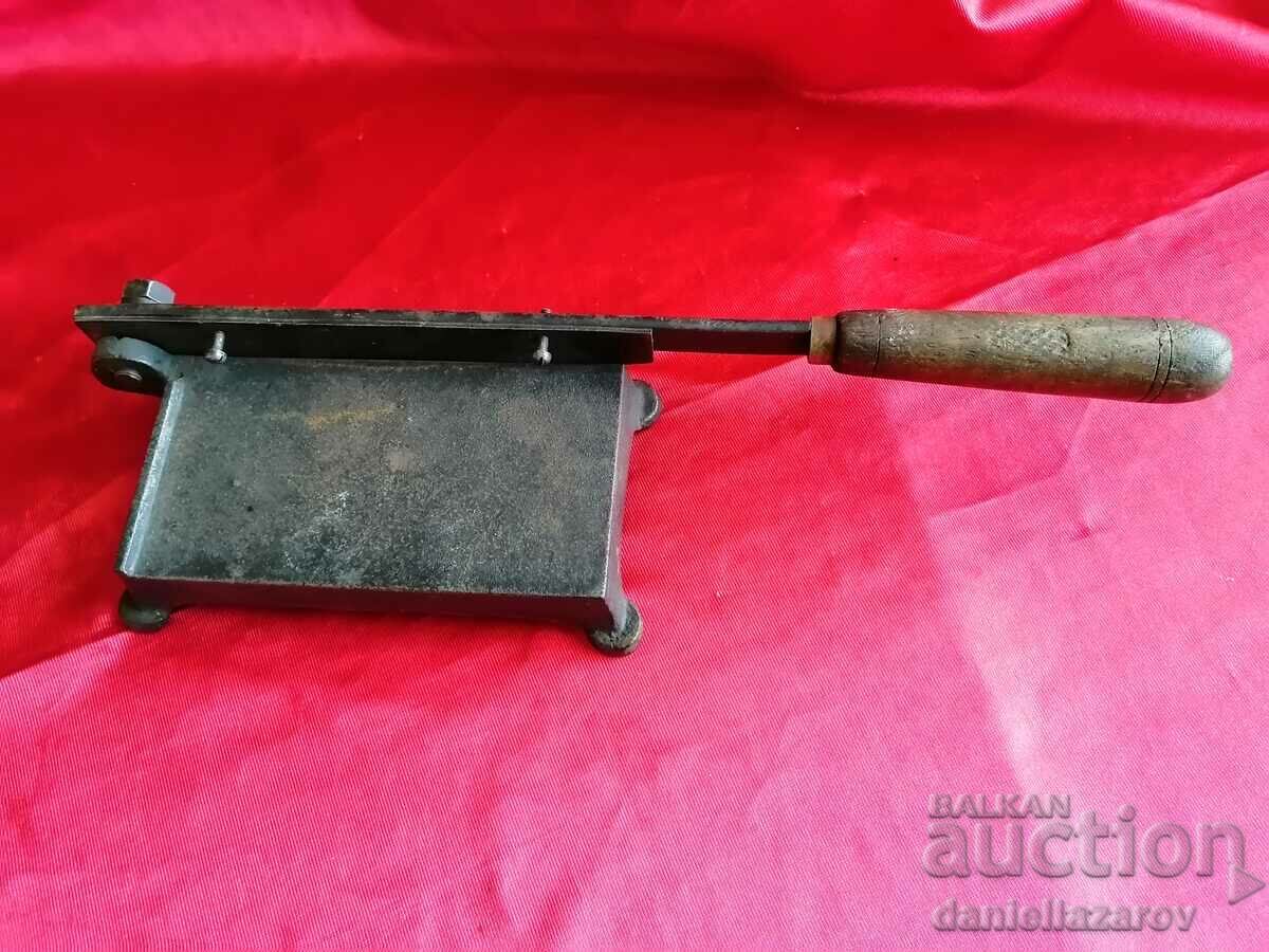 19th Century Old Photo Guillotine with price 65.00 BGN | € 33.23 19th Century Old Photo Guillotine with price 65.00 BGN | € 33.23