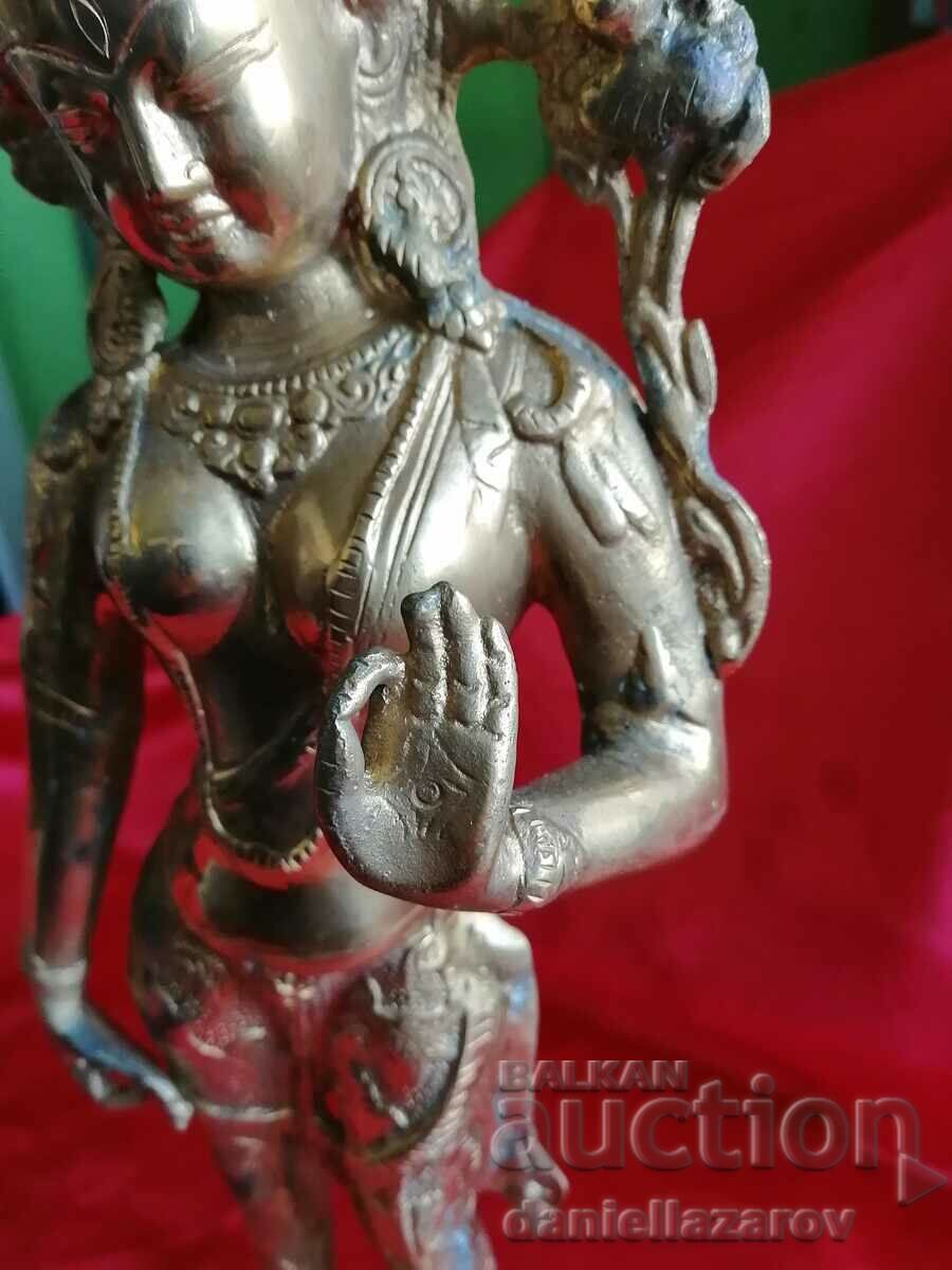 Auction Large Bronze Hindu Goddess Parvati Statue Auction Large Bronze Hindu Goddess Parvati Statue