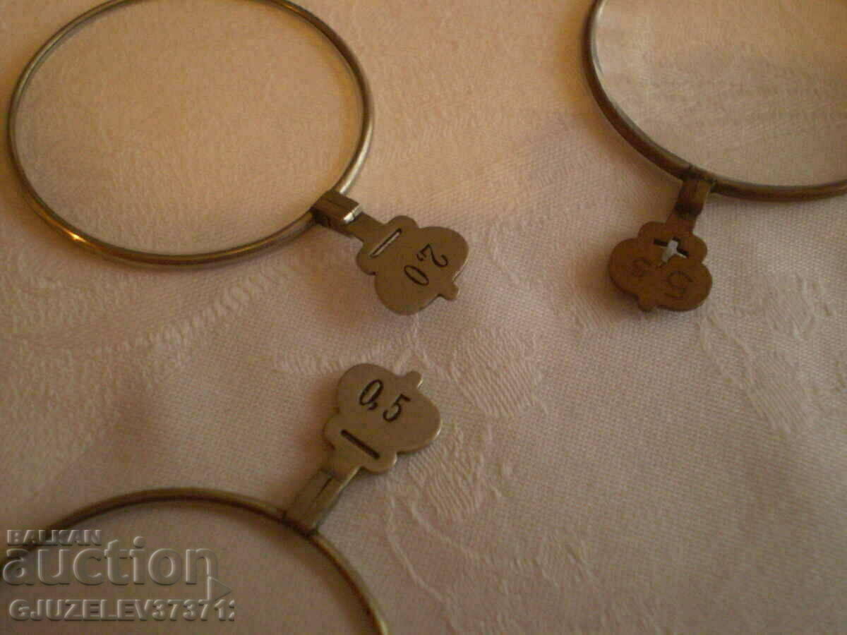 ΣΠΑΝΙΟ ΣΕΤ Οφθαλμολογίας Αντίκα, Φακοί με τιμή 120.00 BGN | € 61.36