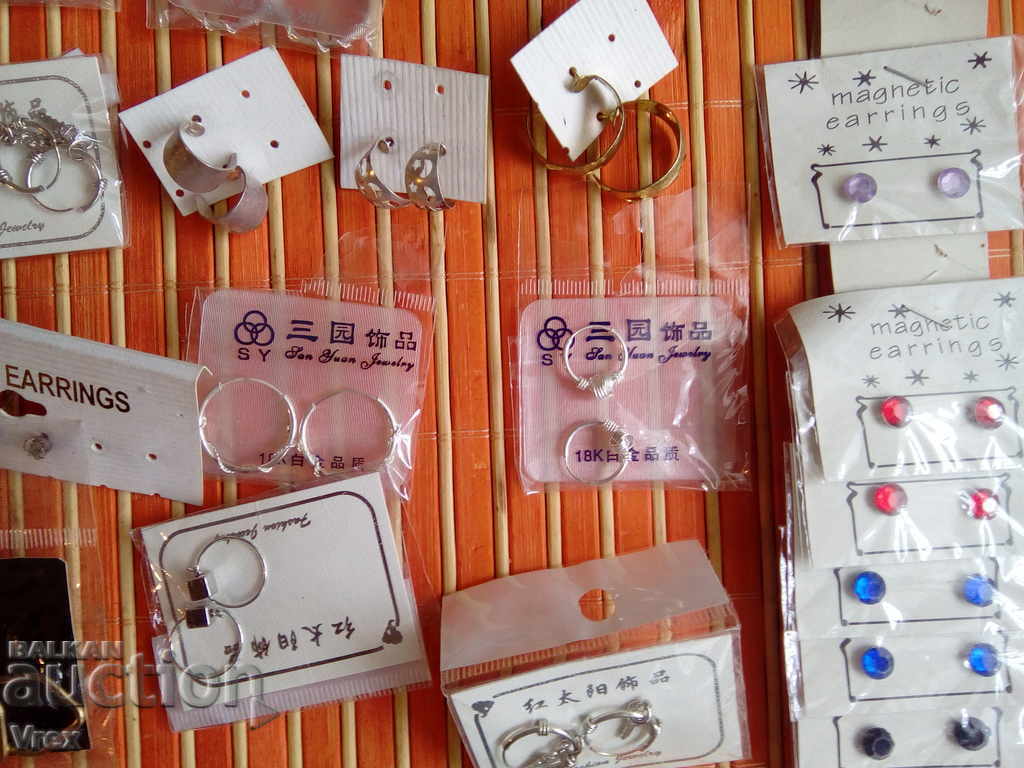 Earrings, jewelry, costume jewelry - sale - 5 Earrings, jewelry, costume jewelry - sale - 5