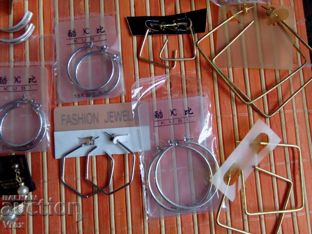 Delivery of Earrings, jewelry, costume jewelry - sale Delivery of Earrings, jewelry, costume jewelry - sale