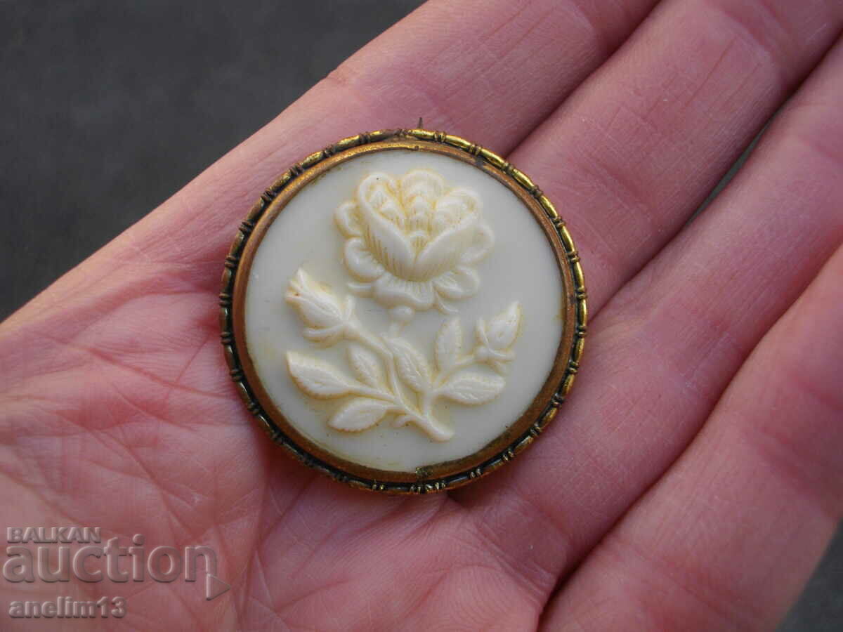 Delivery of STARA BEAUTIFUL BROSHA Delivery of STARA BEAUTIFUL BROSHA