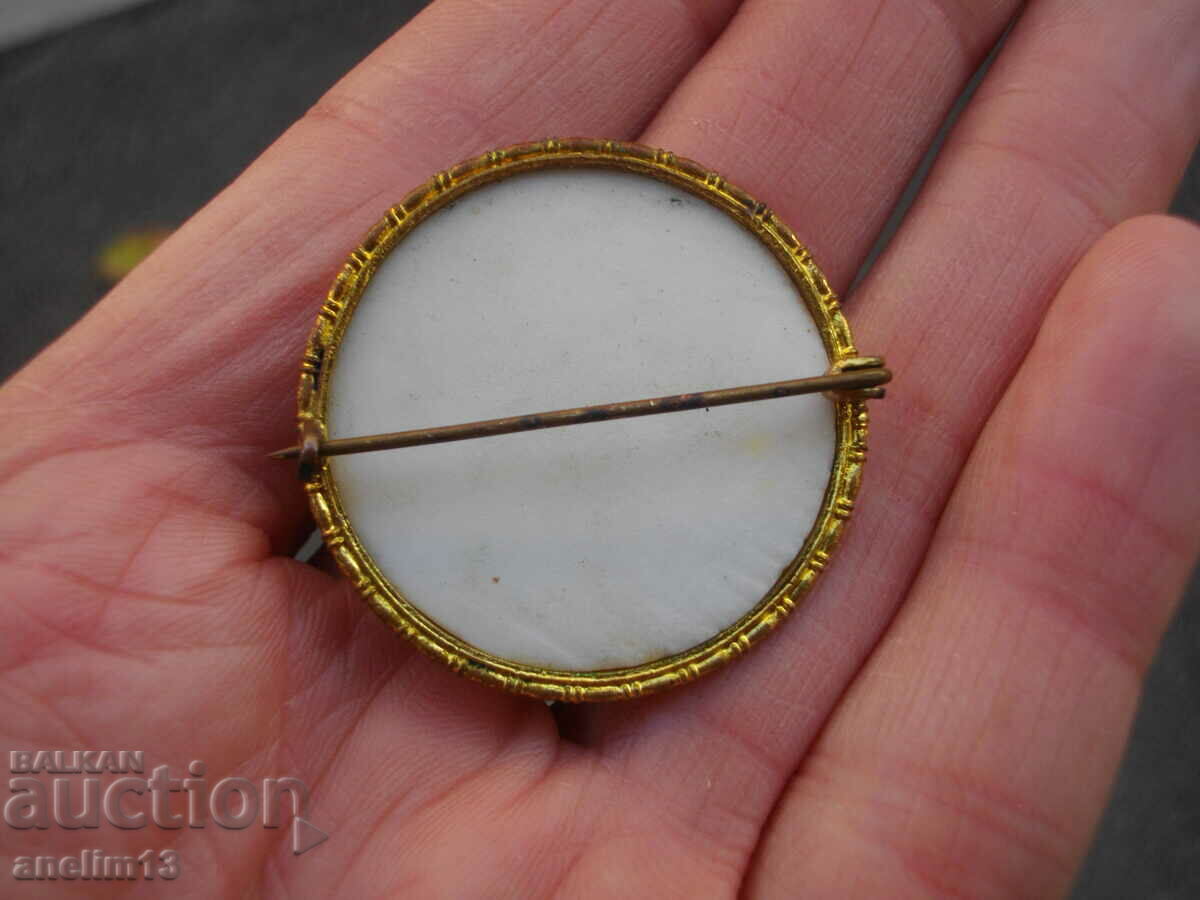 STARA BEAUTIFUL BROSHA - 5 STARA BEAUTIFUL BROSHA - 5