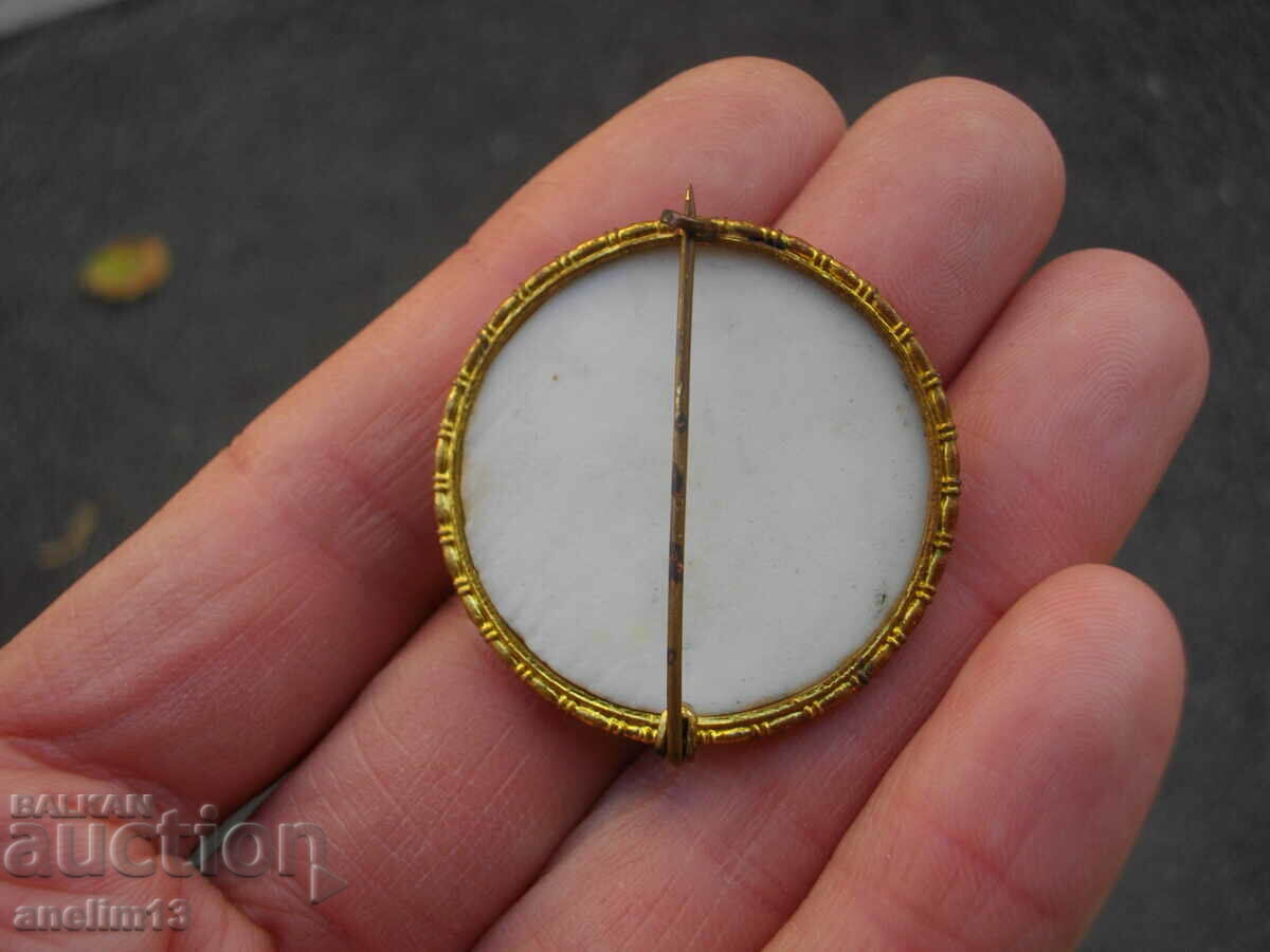 STARA BEAUTIFUL BROSHA - 6 STARA BEAUTIFUL BROSHA - 6