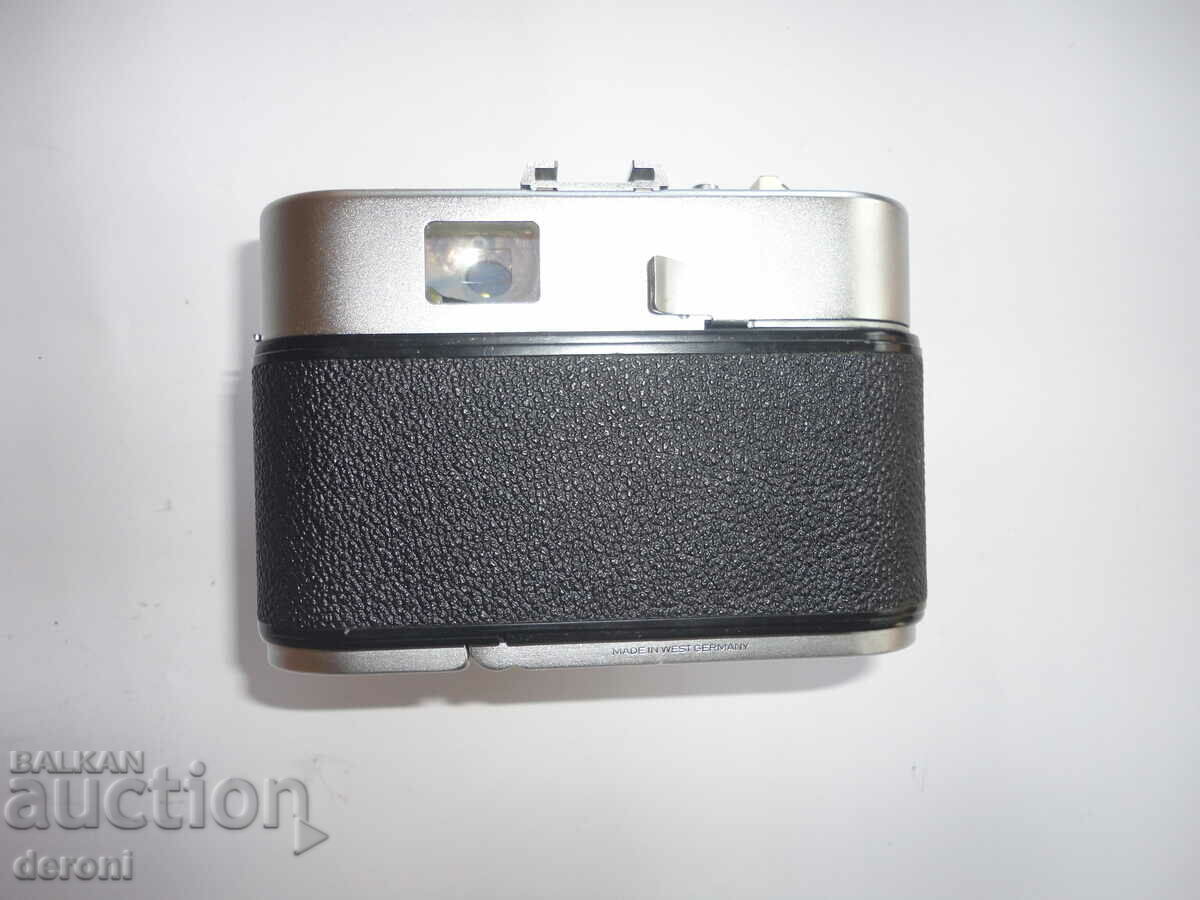 Licitație Cameră germană cu obiectiv Licitație Cameră germană cu obiectiv