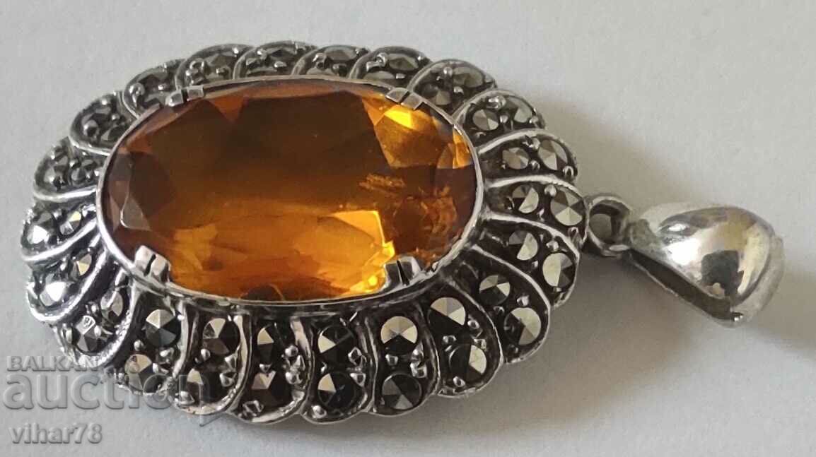 Auction MASSIVE SILVER PENDANT WITH HUGE ZIRCONIA AND MARCAZITE Auction MASSIVE SILVER PENDANT WITH HUGE ZIRCONIA AND MARCAZITE