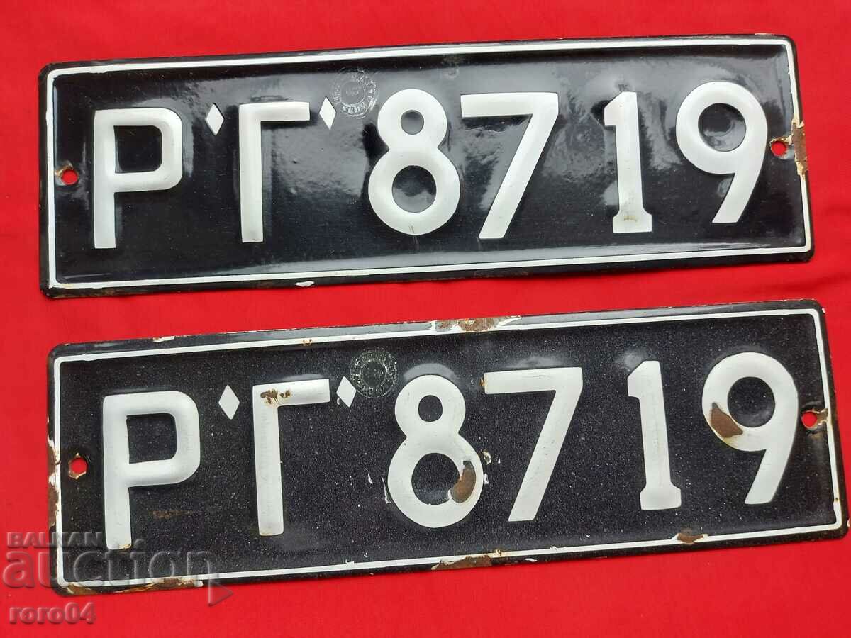 ENAMEL NUMBERS - PAIR - 5 ENAMEL NUMBERS - PAIR - 5