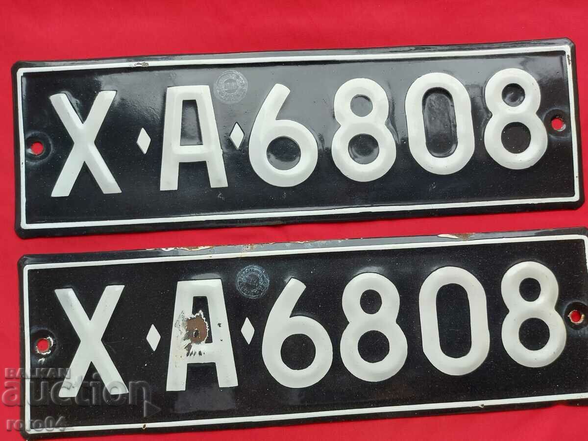 ENAMEL NUMBERS - PAIR - 6 ENAMEL NUMBERS - PAIR - 6