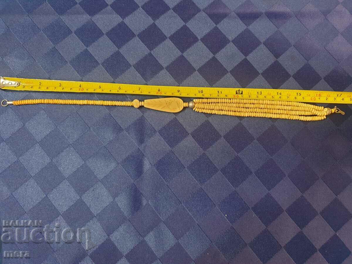 Auction Ivory Necklace Auction Ivory Necklace