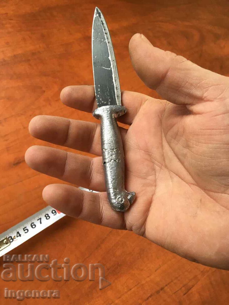 Auction  KNIFE BLADE WITH LEAD HANDLE