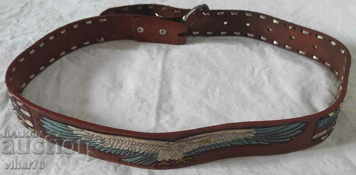 A leather belt - 7 A leather belt - 7