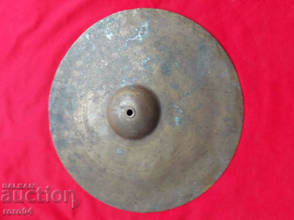 Auction  A cymbal