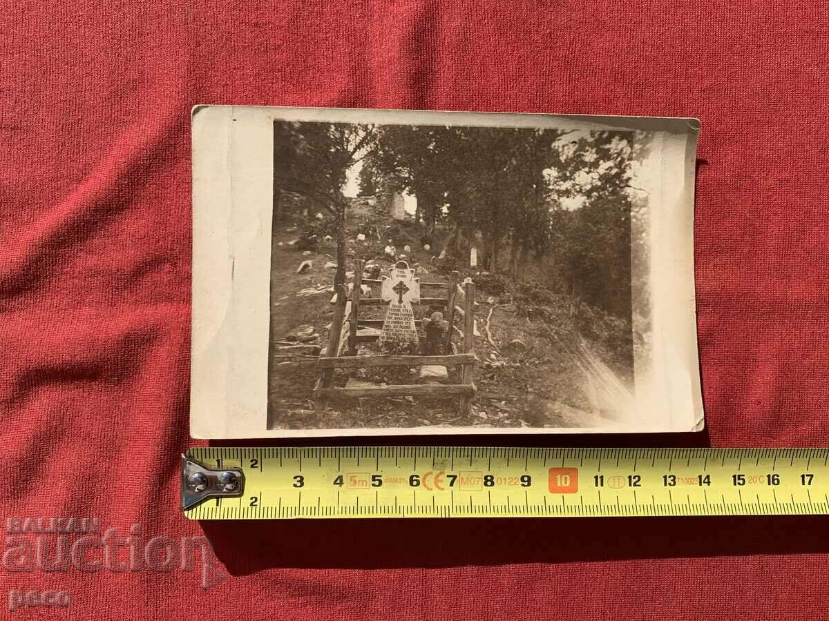 Grave of Ivan Musov, village of Zarovo, Thessaloniki, beginning of 1913. - 6 Grave of Ivan Musov, village of Zarovo, Thessaloniki, beginning of 1913. - 6