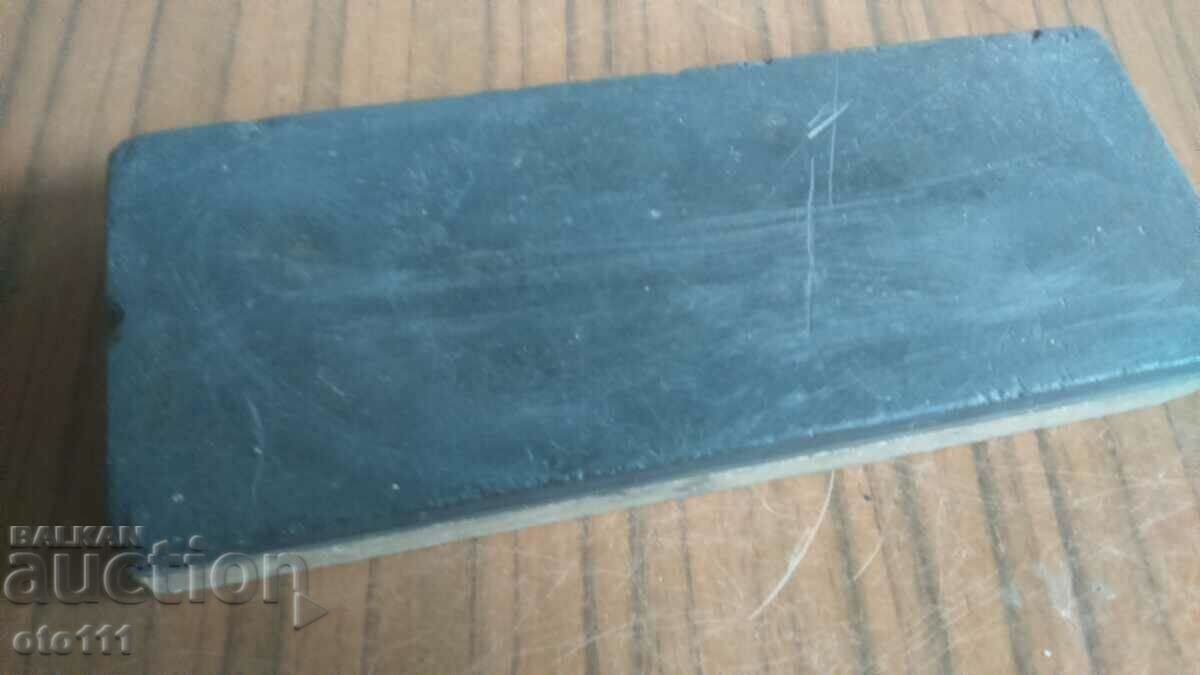 STONE - BELGIUM - MASAT - GRINDER - 5