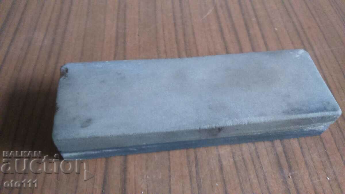 Delivery of STONE - BELGIUM - MASAT - GRINDER