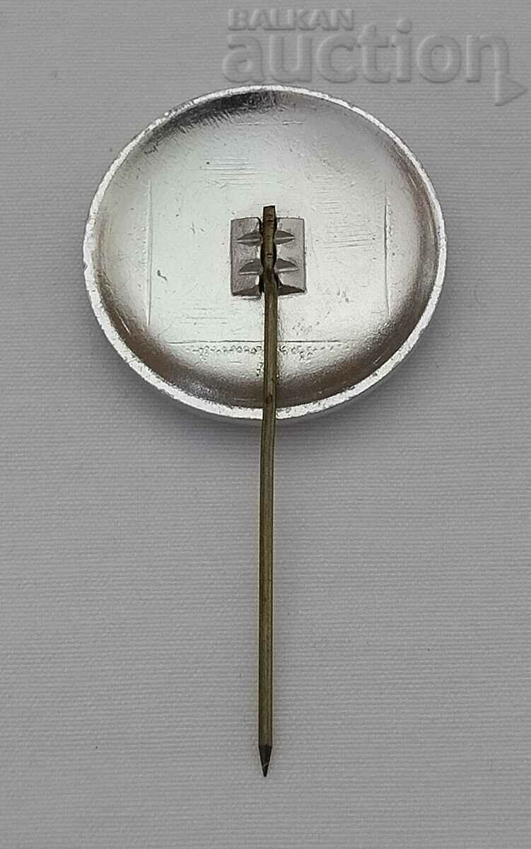 HUNGARY 30 SOCIALISM BADGE with price 1.00 BGN | € 0.51