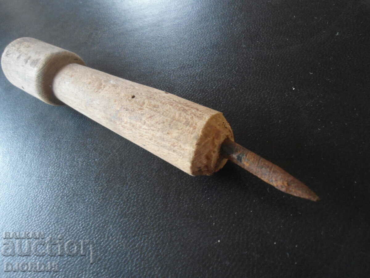 Old tool with price 3.00 BGN | € 1.53 Old tool with price 3.00 BGN | € 1.53