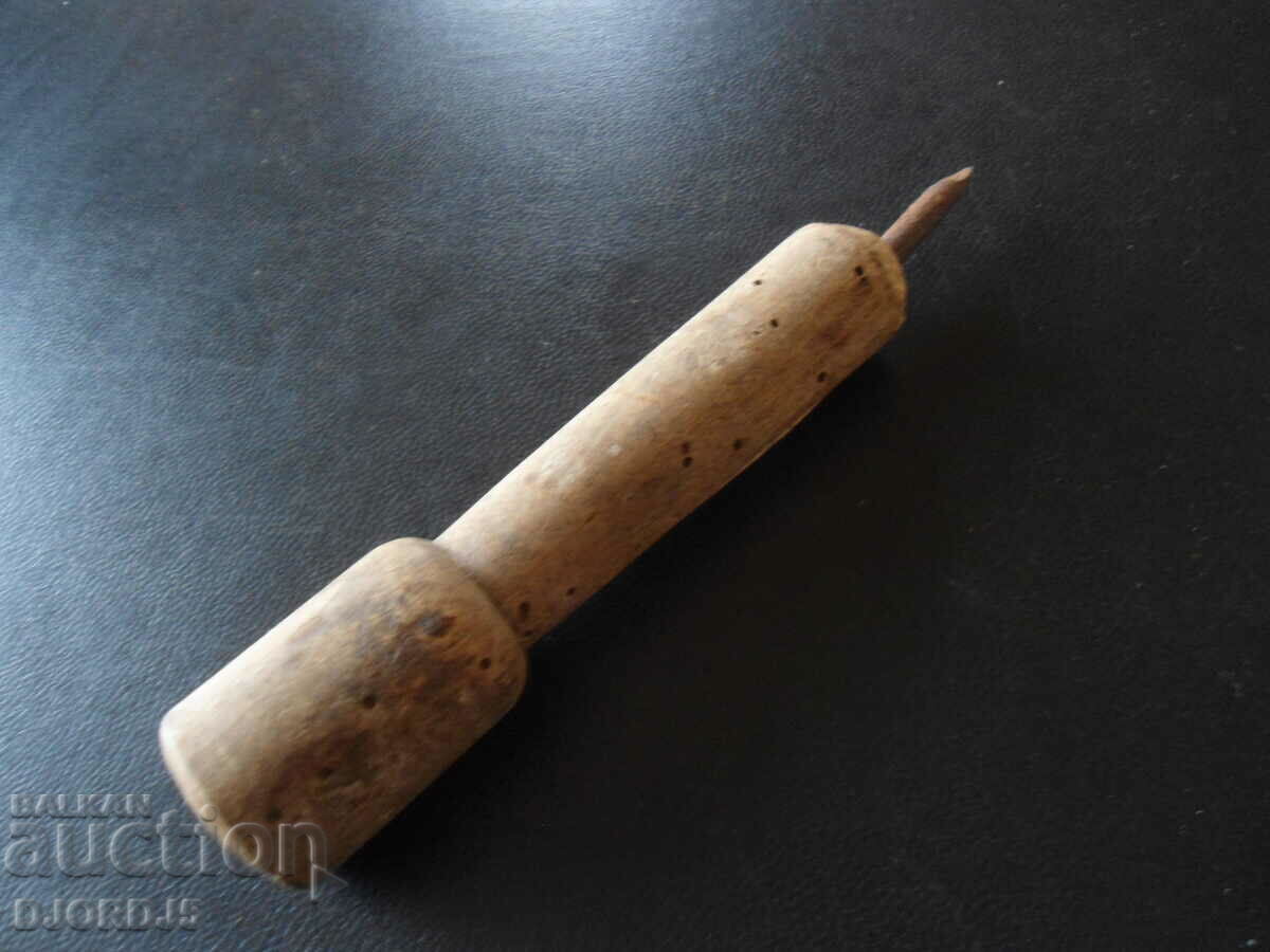 Auction Old tool Auction Old tool