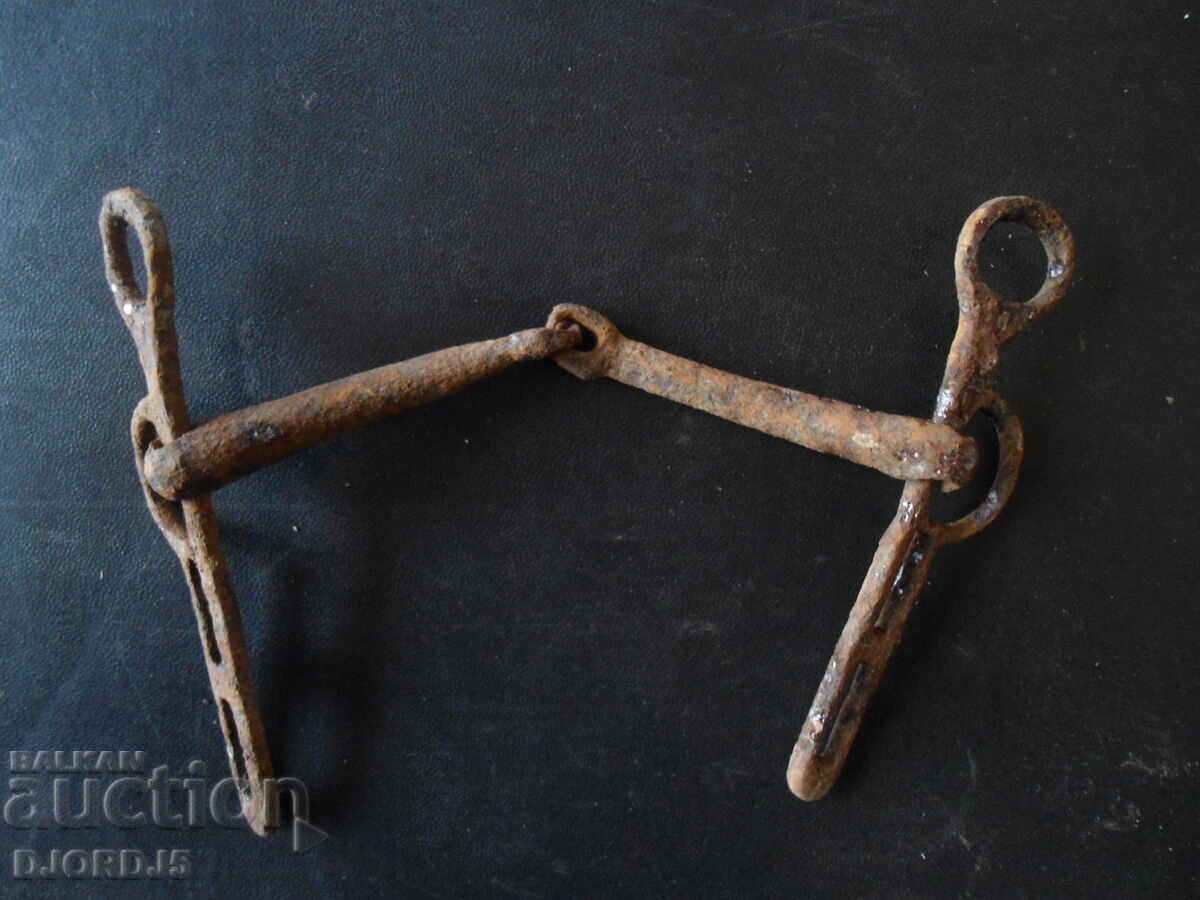 Old forged bridle with price 2.00 BGN | € 1.02 Old forged bridle with price 2.00 BGN | € 1.02