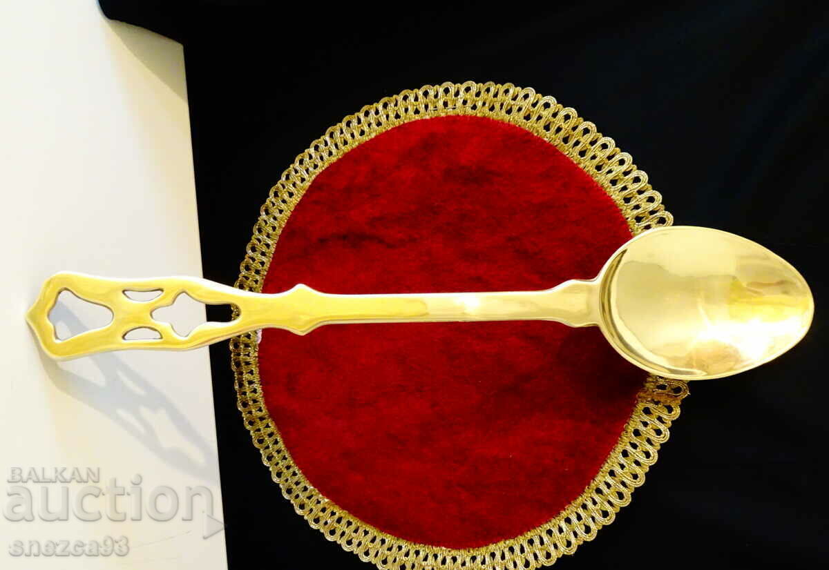 Antique bronze spoon, ladle 45 cm. with price 35.00 BGN | € 17.90 Antique bronze spoon, ladle 45 cm. with price 35.00 BGN | € 17.90