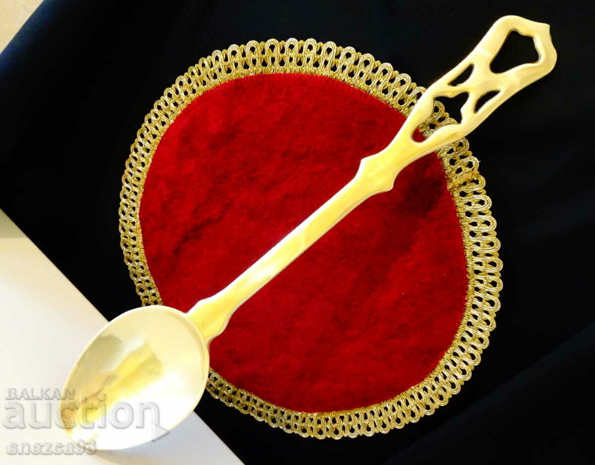 Antique bronze spoon, ladle 45 cm. Antique bronze spoon, ladle 45 cm.