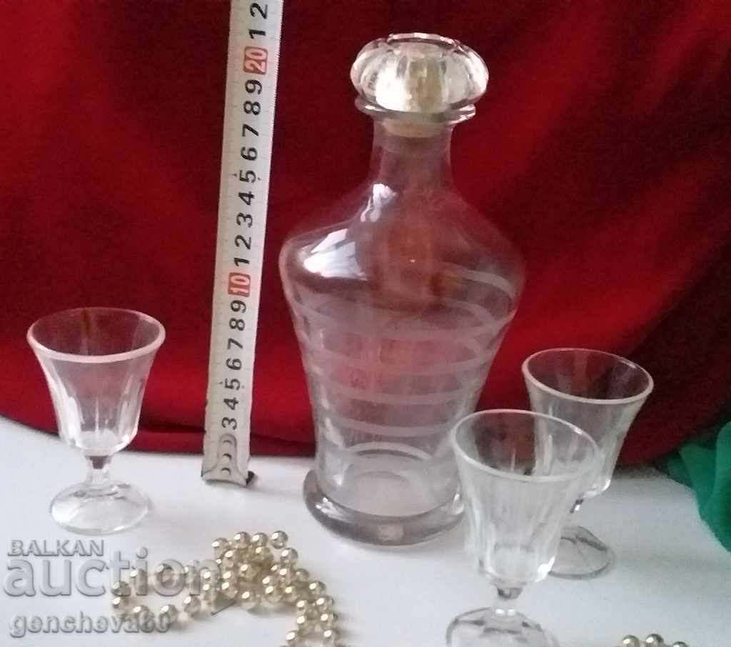 Auction Glass carafe with 3 cups Auction Glass carafe with 3 cups