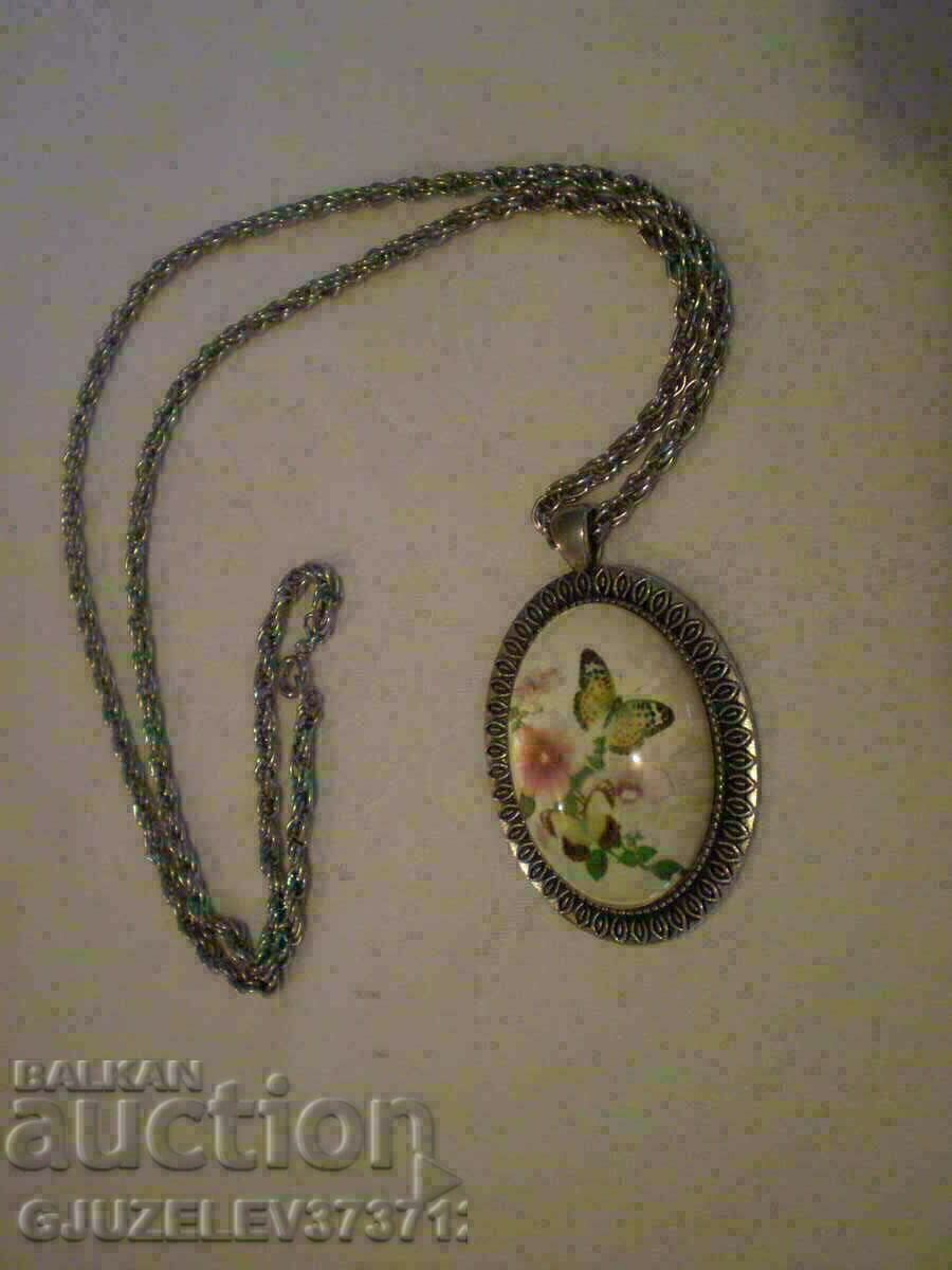 locket vintage style butterfly and flowers