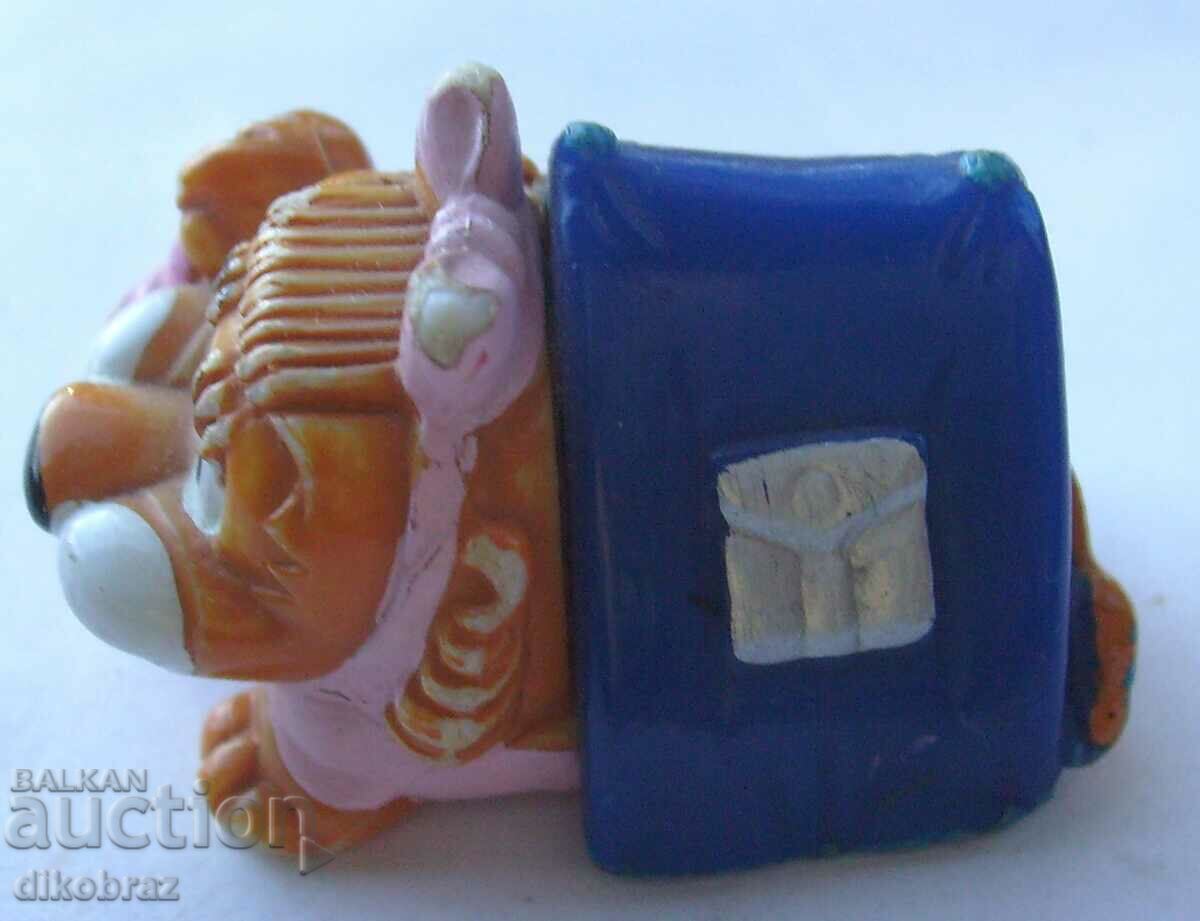 KINDER SURPRISE - lion tourist with tent / 1990s with price 5.00 BGN | € 2.56