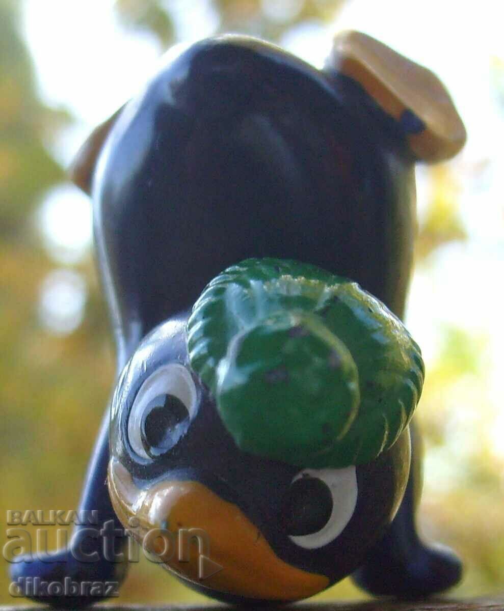 Auction KINDER SURPRISE - penguin series / 90s Auction KINDER SURPRISE - penguin series / 90s