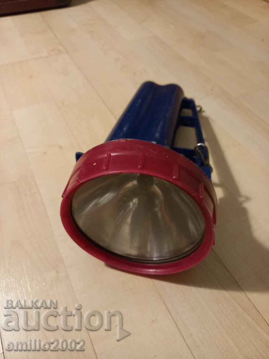 Retro cave lantern with price 5.00 BGN | € 2.56 Retro cave lantern with price 5.00 BGN | € 2.56