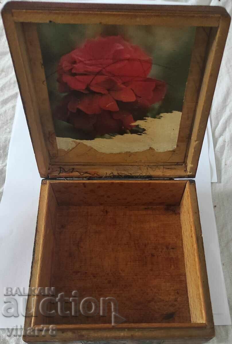 WOODEN BOX - 6 WOODEN BOX - 6