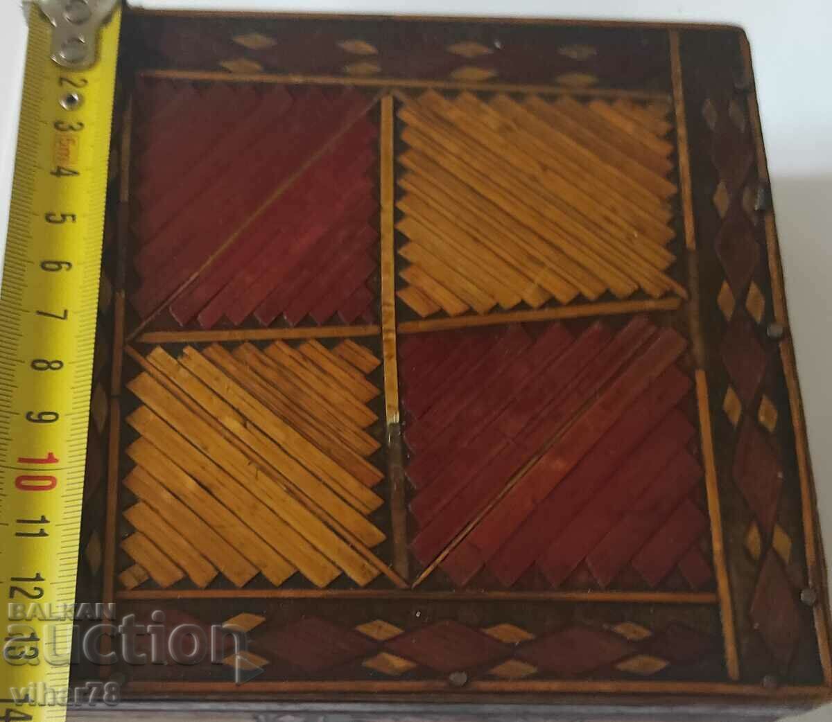 WOODEN BOX - 7 WOODEN BOX - 7