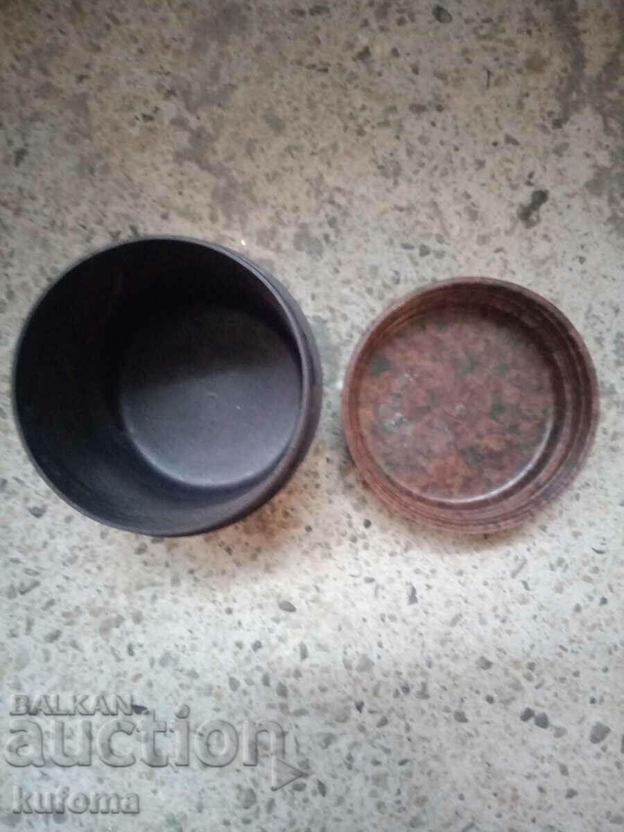 Auction  Old bakelite box artist Sofia