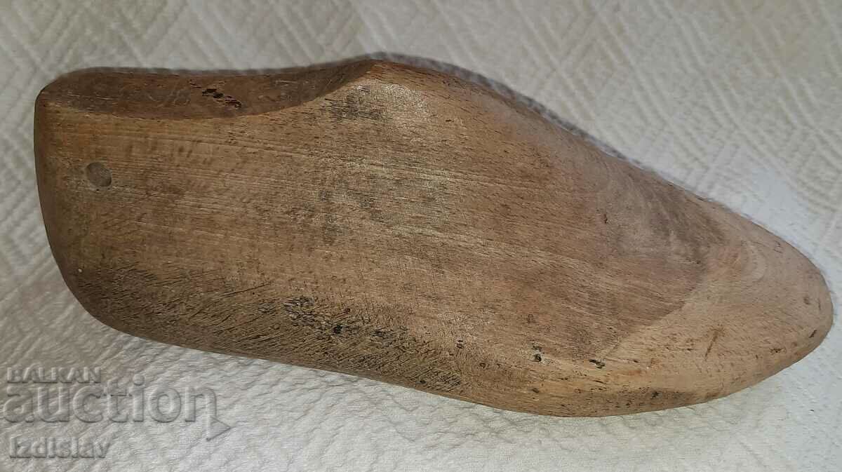 Old wooden shoe mold with price 40.00 BGN | € 20.45