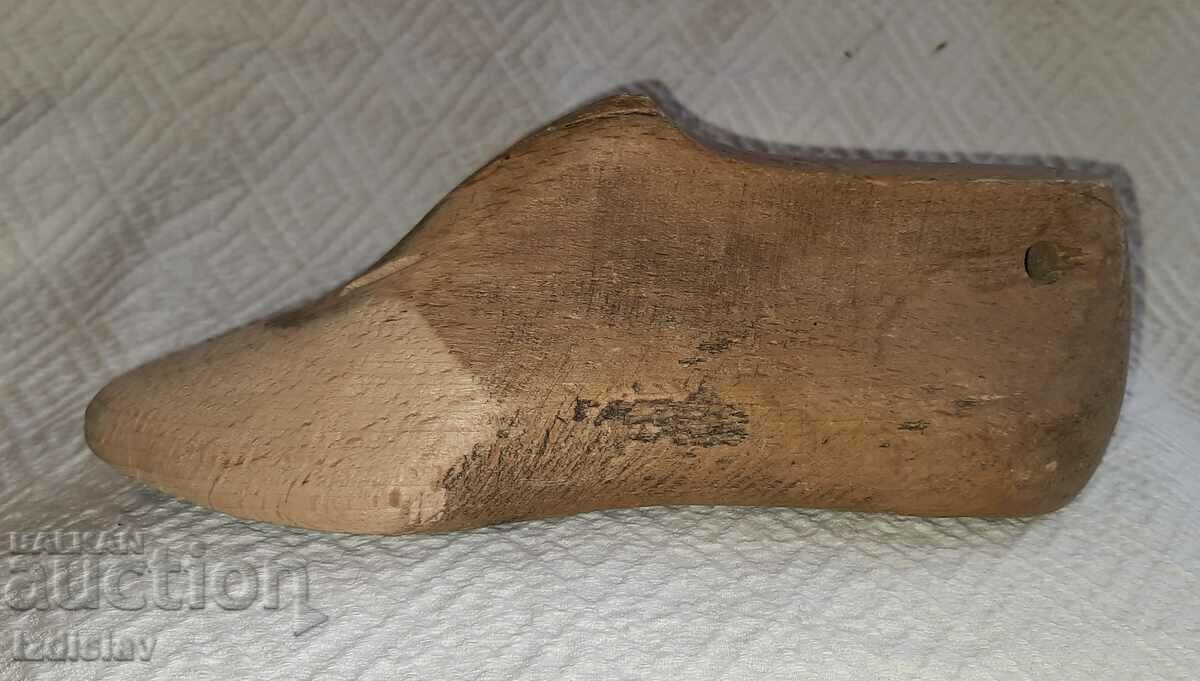 Old shoemaker's wooden mold