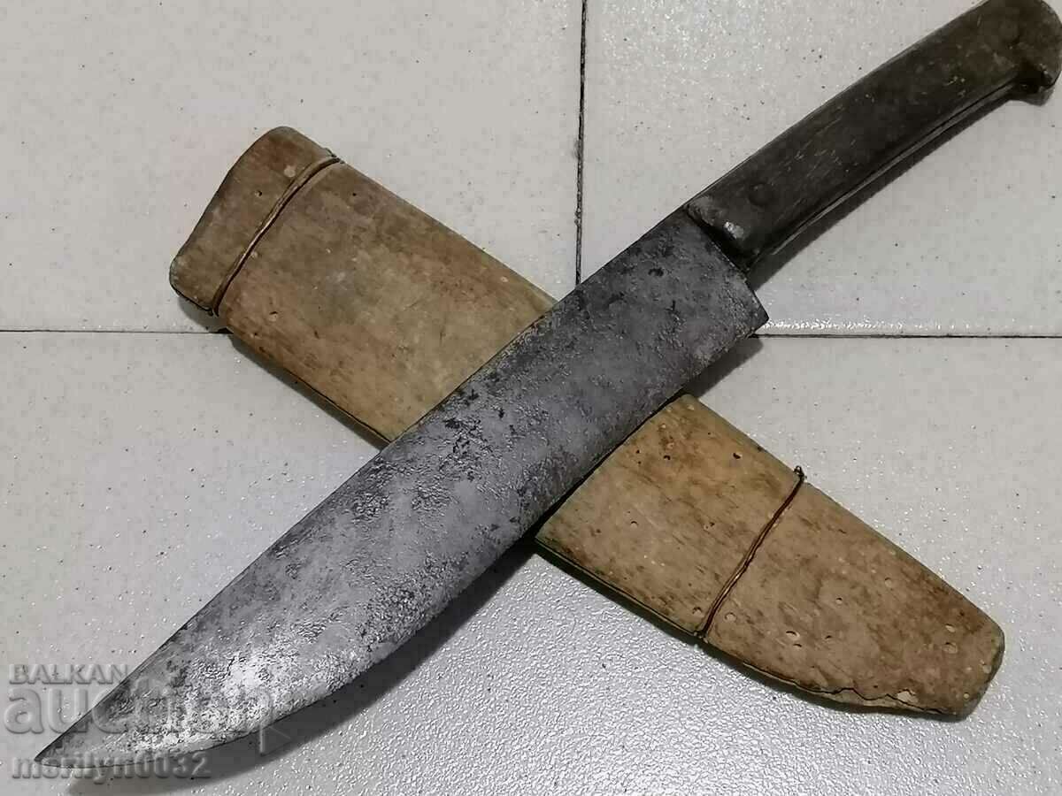 Παλιό σφυρήλατο μαχαίρι chereni λεπίδα karakulak από κέρατο βουβάλου