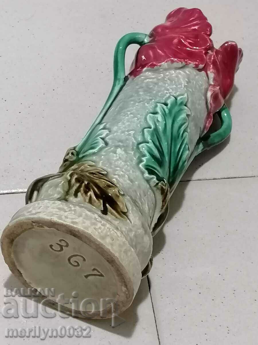 Licitație mazholika vechi, porțelan fin, vaza elegant