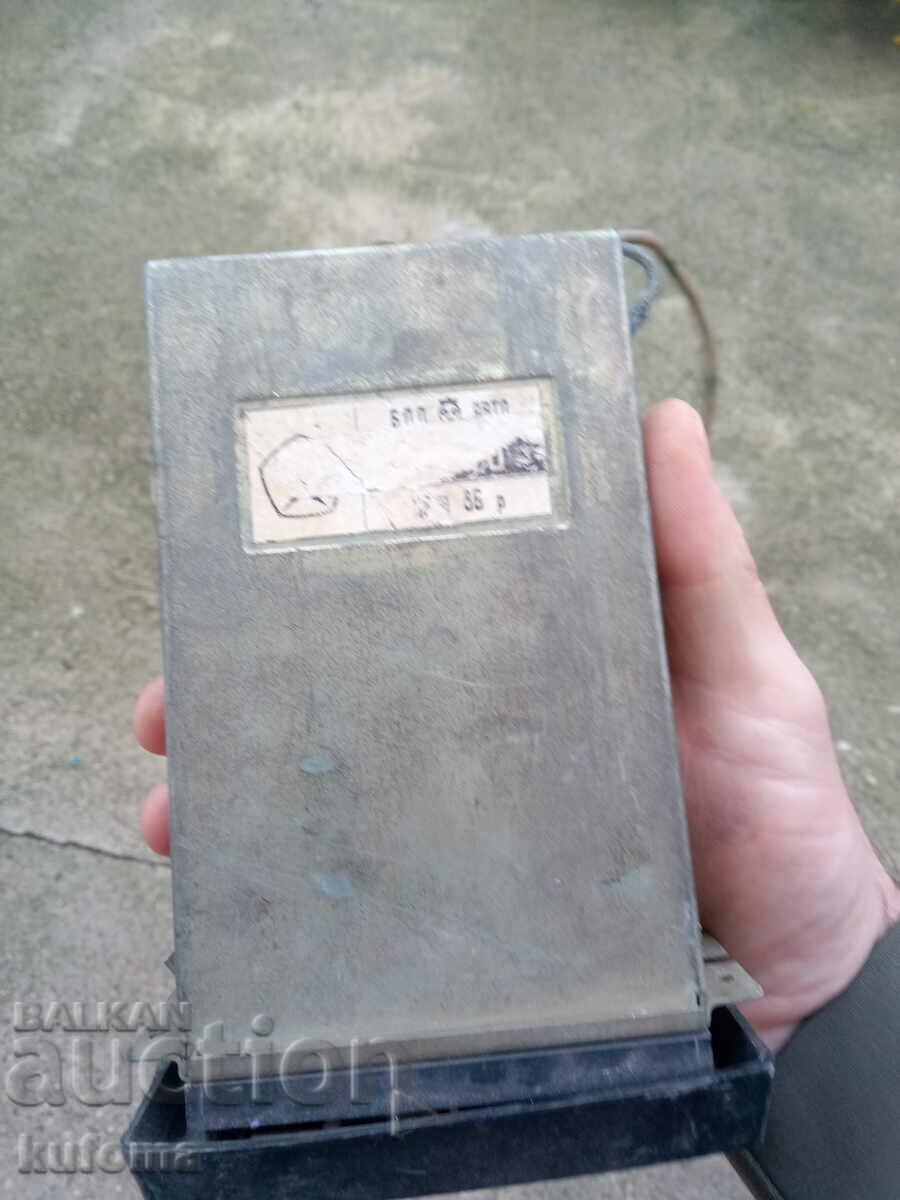 Παλαιό ρωσικό ραδιόφωνο αυτοκινήτου A-370M-3 με τιμή 39.99 BGN | € 20.45 Παλαιό ρωσικό ραδιόφωνο αυτοκινήτου A-370M-3 με τιμή 39.99 BGN | € 20.45