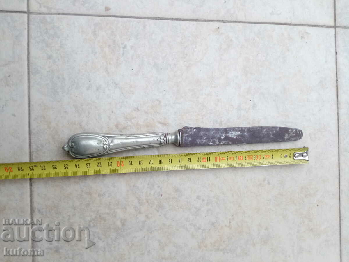 Old English silver-handled knife with price 19.99 BGN | € 10.22 Old English silver-handled knife with price 19.99 BGN | € 10.22