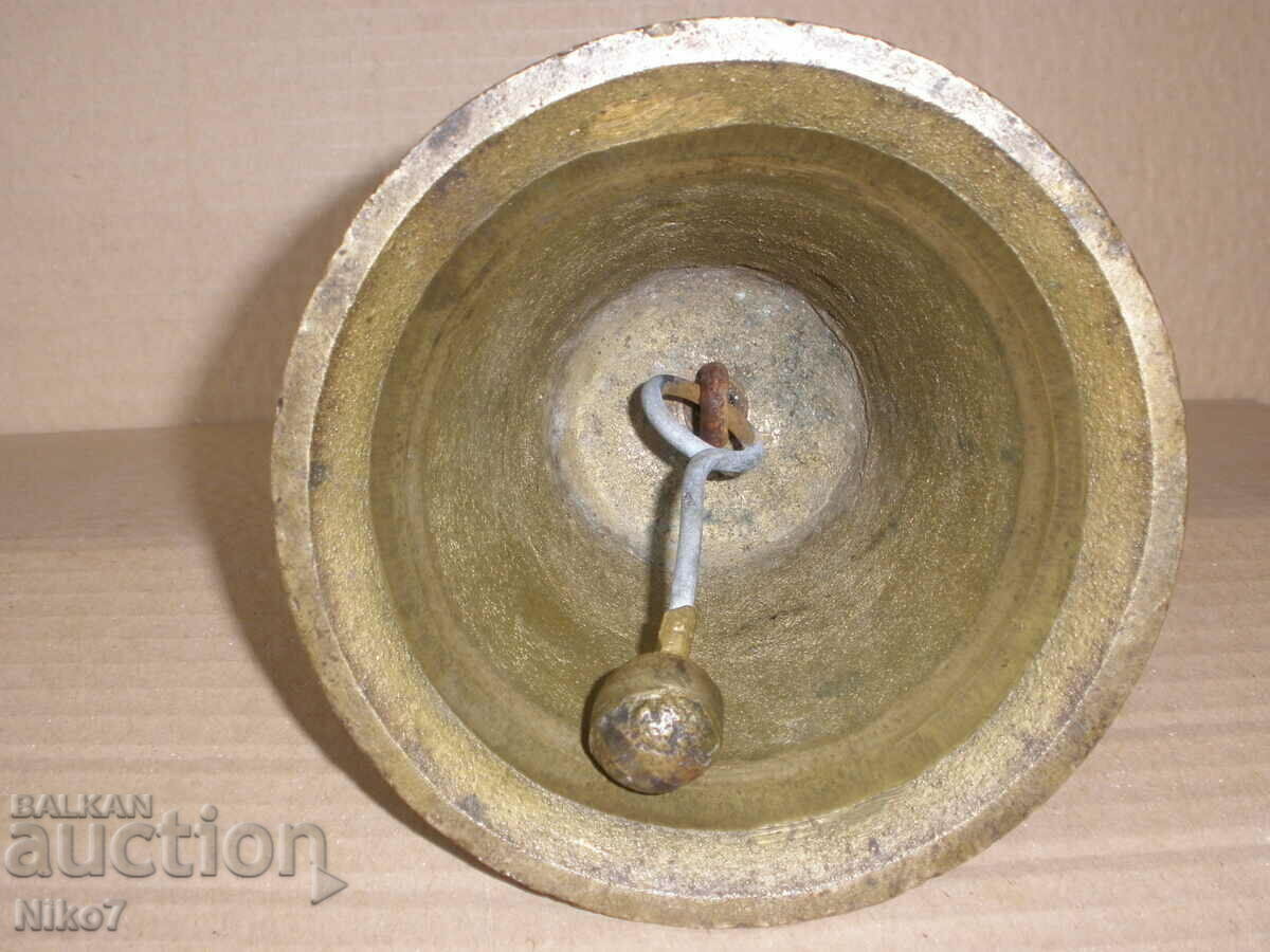 Delivery of Old, massive, bronze, school (school) bell, bell. Delivery of Old, massive, bronze, school (school) bell, bell.