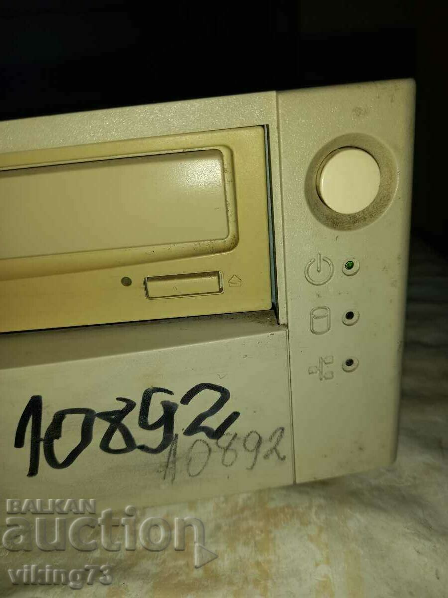 Calculator IBM PC 300 GL cu preț 149.00 BGN | € 76.18 Calculator IBM PC 300 GL cu preț 149.00 BGN | € 76.18