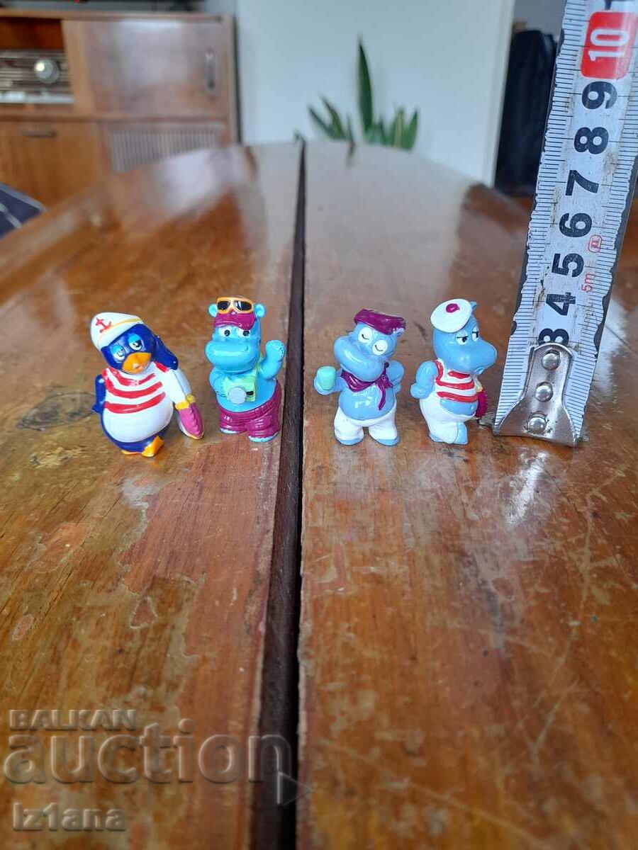 Old toys, figurines with price 30.00 BGN | € 15.34