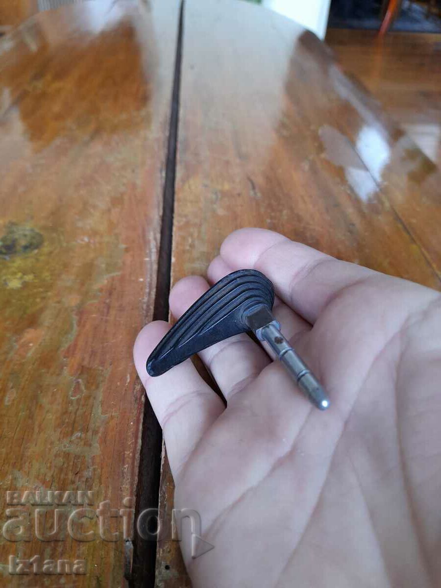 Auction Old contact key Auction Old contact key