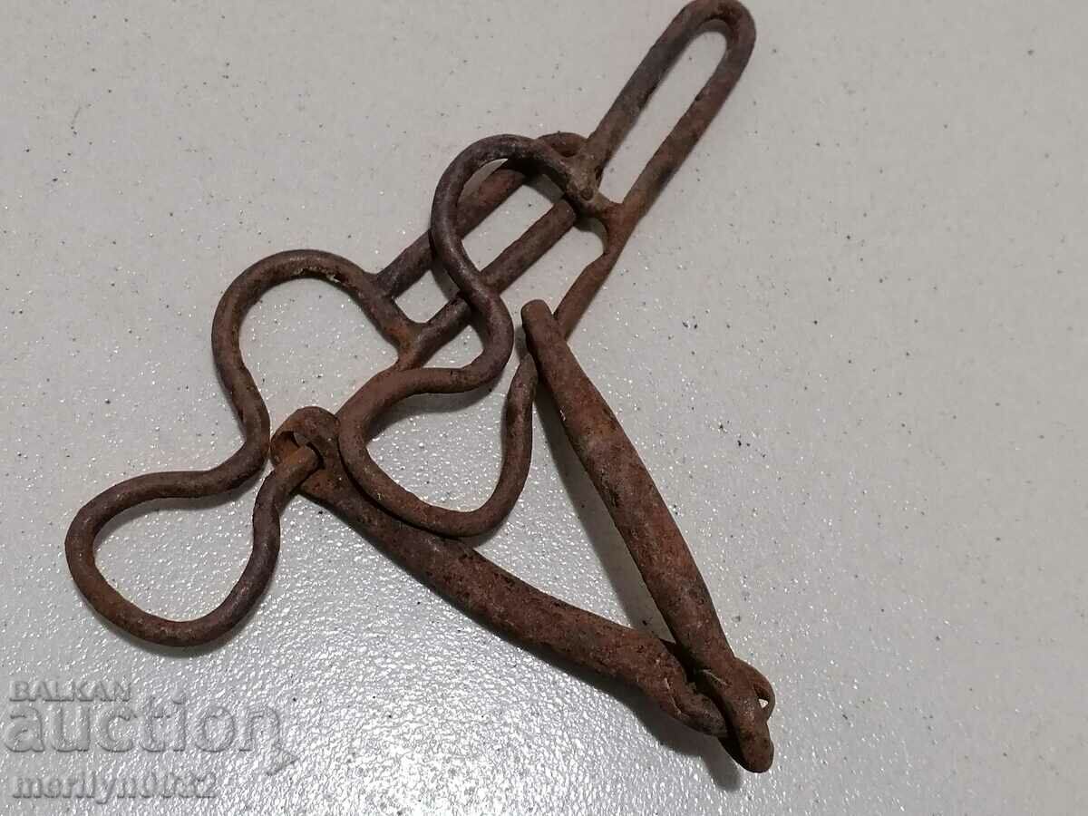 An old forged bridle reins wrought iron, a harness with price 33.00 BGN | € 16.87